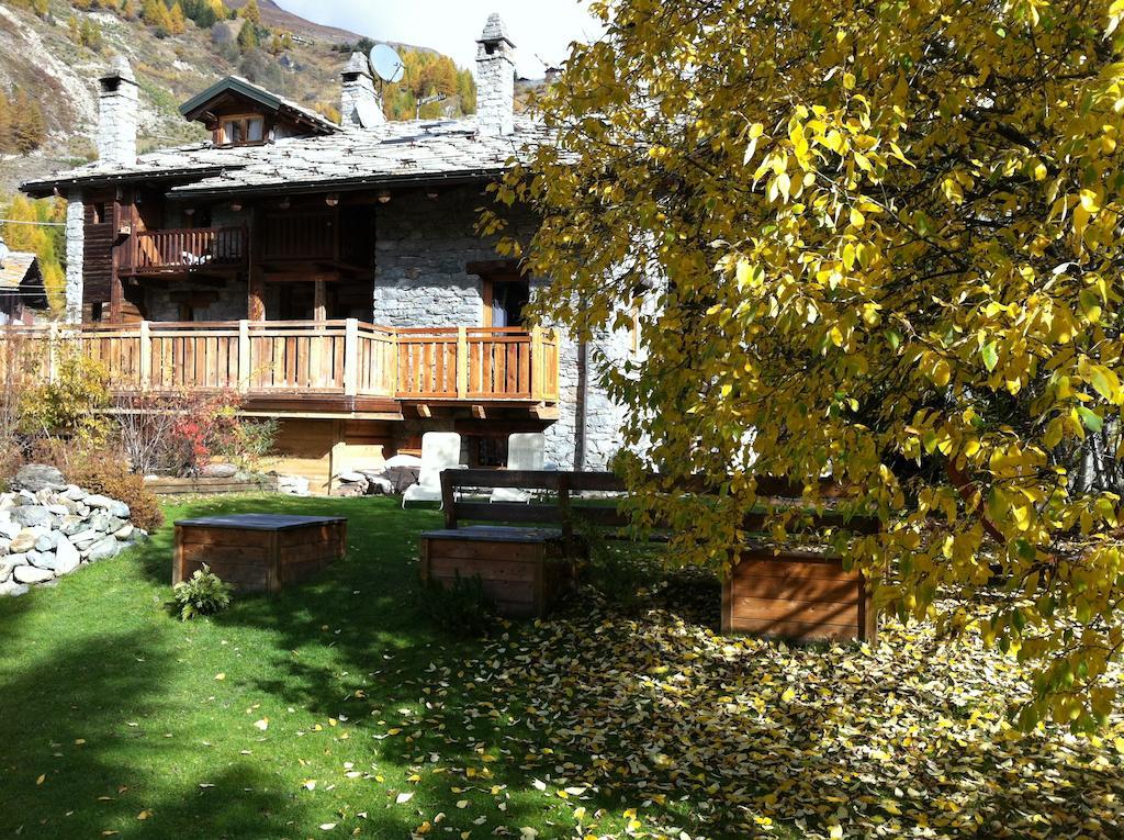 Les Trompeurs Chez Odette Bed & Breakfast Cogne Exterior photo